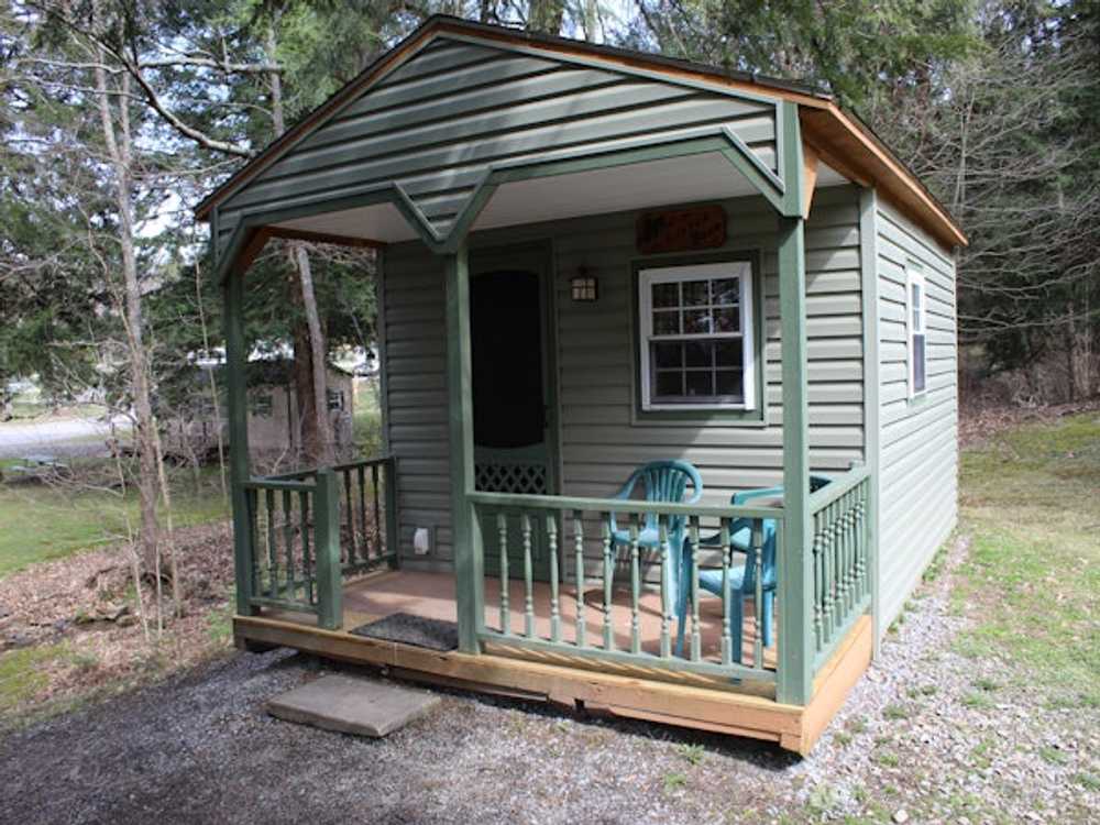 Little Bear Cabin Exterior